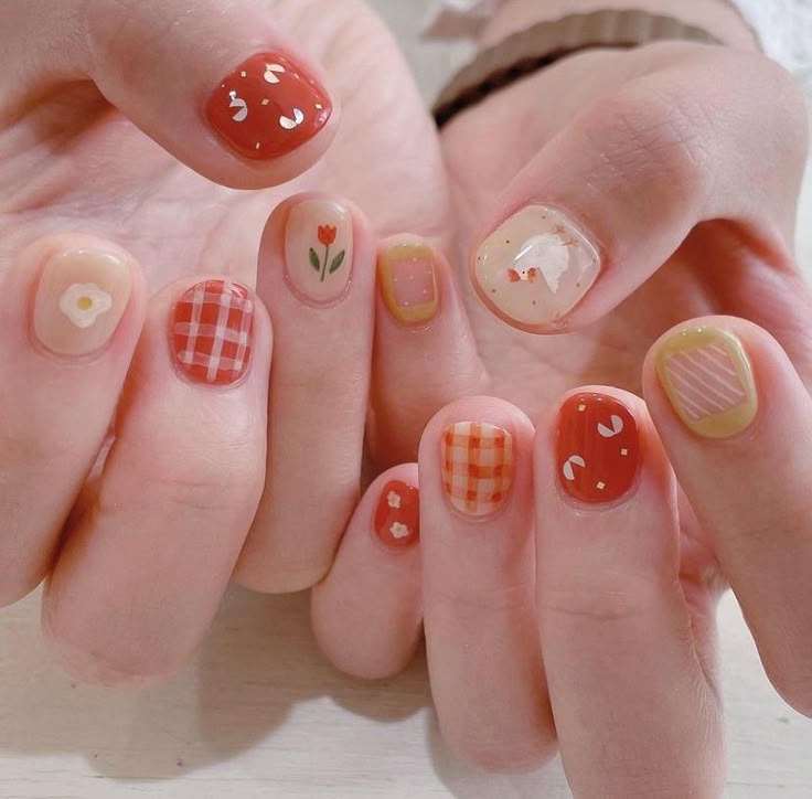 สีแดง สีส้ม และสีเหลือง